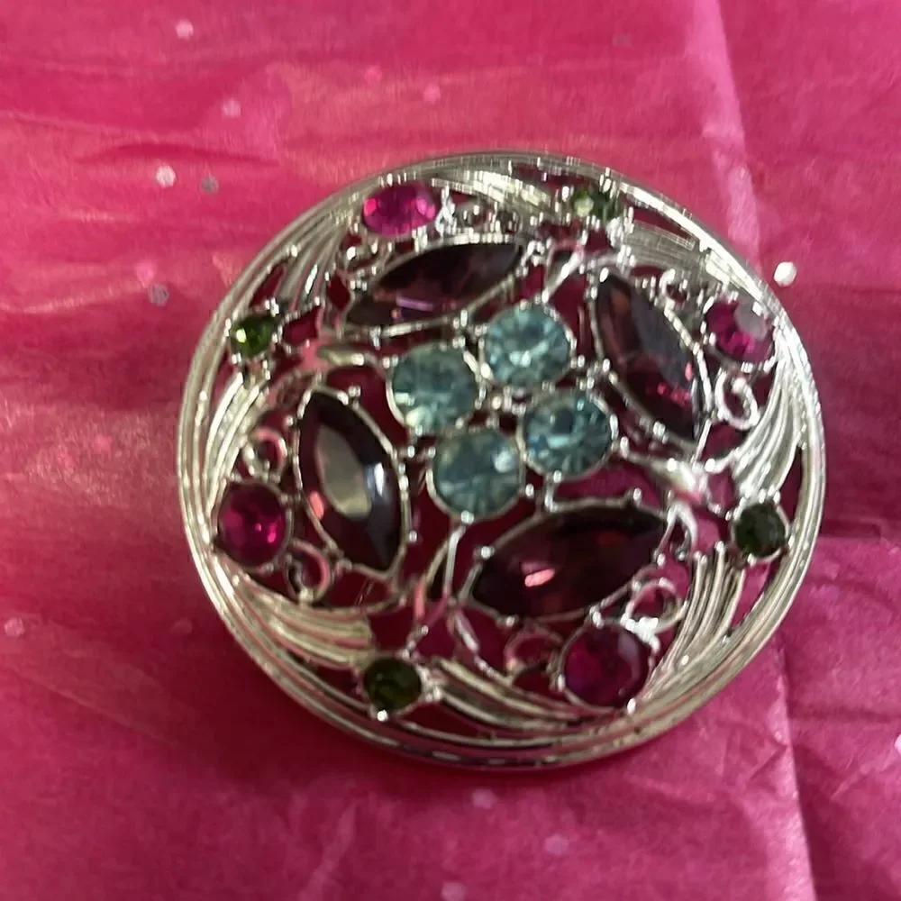 Gorgeous Vintage Sarah Coventry Brooch and Clip On Earring Set